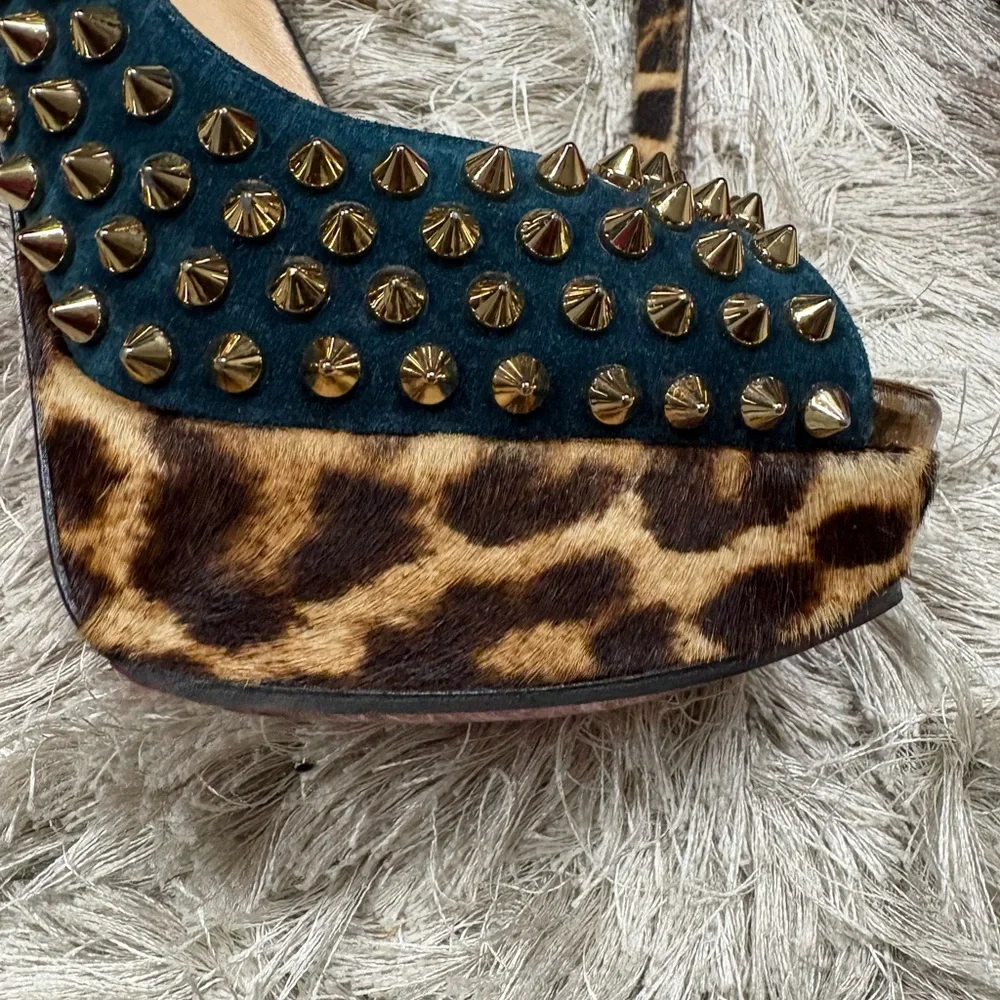 Christian Louboutin Women's Studded Peep-Toe Heels *Best fit size 8 - Picture 7 of 15